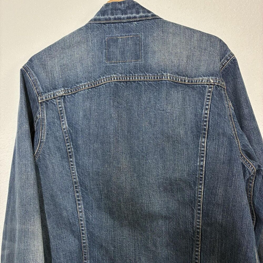 Levi's Jean Jacket Mens Medium Blue Denim Trucker Raw Hem Distressed 70589 - Picture 15 of 16